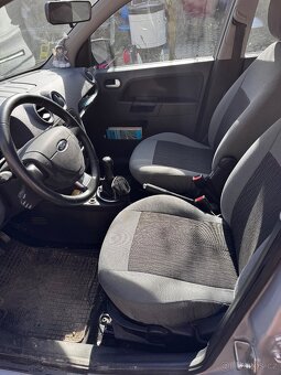 Ford Fusion 1.4i 59kw 2011 ČR - 14