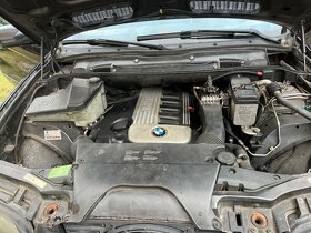 Bmw x5 e53 3.0d 135kw black sapphire metallic vůz na díly - 14