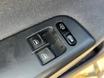 Škoda Octavia 1.9 TDI 74kW RS PAKET - 14