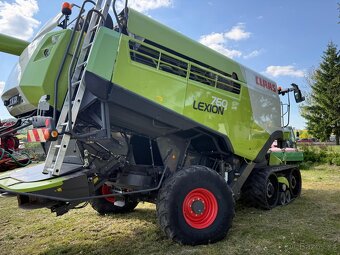 Sklízecí mlátička Claas Lexion 760 TT, adaptér na výběr V770 - 14