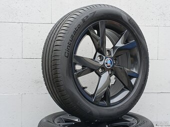 Pěkná nová orig alu kola Škoda Octavia 4, Pirelli 205/55/17 - 14
