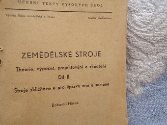 Stroje a zařízení, zemědělské stroje. - 14
