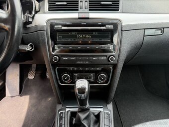 ŠKODA SUPERB KOMBI 2011 2.0TDI AMBITION - 14