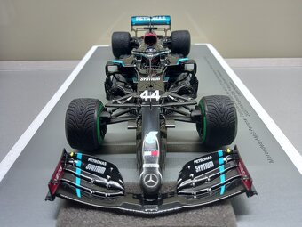 F1 MERCEDES W11 HAMILTON VÍTĚZ GP TURECKA 2020 SPARK 1:18 - 14