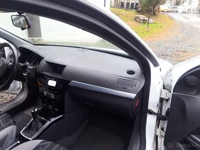 Prodám Opel Astra H Kombi 1.6 16v  85 kW sport.  Lpg - 14