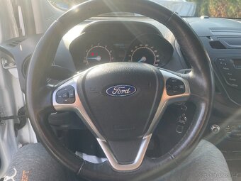 Ford Turneo Courier - 14