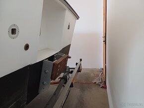 SLEVA Ancas Queen 24 v rozdělaném stavu Loď za cenu biminy. - 14