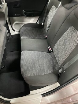 Kia Ceed 1.6 CRDi 85kw, 2007, ČR - 14
