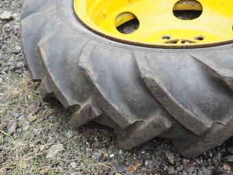 Kola s pneu šípáky Barum 8,3.8-20 - 14