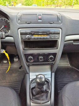 ŠKODA OCTAVIA 2 COMBI facelift 159tis.km pouze servis Škoda - 14