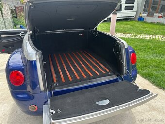 CHEVROLET SSR 6,0 V8 291KW r.v.2005 najeto 82137km - 14