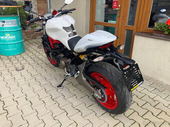 Ducati Monster 821 - 14