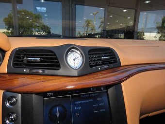 2009 Maserati GranTurismo 4.2L V8 - 14