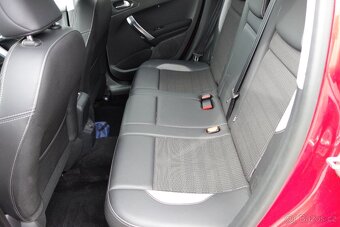 Peugeot 2008 1.2PT ALLURE 61kW 2018 - 14