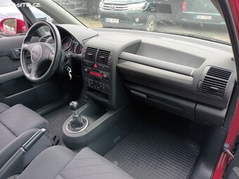Audi A2, 1.4i 55kw 178tkm zachovalý vuz - 14