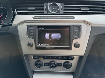 VW Passat Variant 2.0TDI 110 kW Full LED Navi 2015 ACC - 14