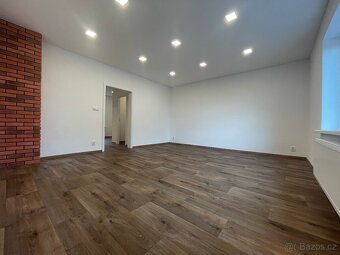 Prostorný byt 3+1 (110 m²) po rekonstrukci, se zahradou a pa - 14