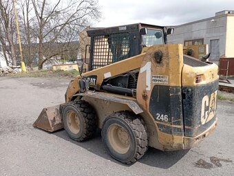CAT 242 - 14