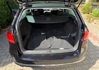 Volkswagen Passat 1,4 TSi automat pravid.servis benzín - 14