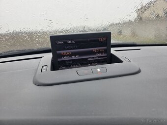 Peugeot 5008 7 míst - 14