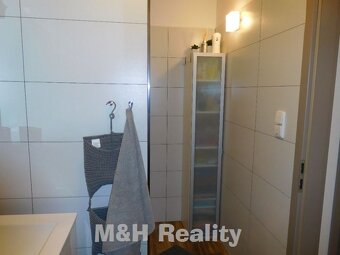 Pronájem pěkného apartmánu 1+kk s balkónem, parkovacím stání - 14