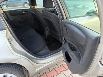 Citroen C4 1.4i 16V ČR STK 2/2028 - 14
