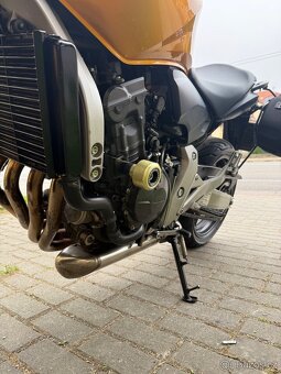 Honda hornet 600 TOP STAV 16xxx KM - 14