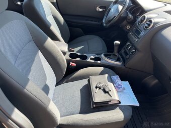 NISSAN QASHQAI 1,6 BENZÍN NAJETO POUZE 45000KM - 14
