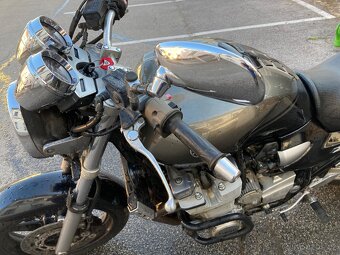 Yamaha XJR 1300 stříkačka,Akrapovič výfuk,Öhlins podvozek - 14
