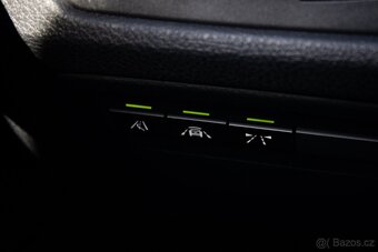 M440i xDrive M Performance, M výfuk, HUD, Harman Kardon - 14