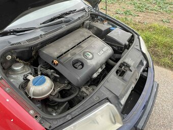 Škoda Fabia 1.4 MPI - pojízdná, STK 6/2026, tažné, levně - 14