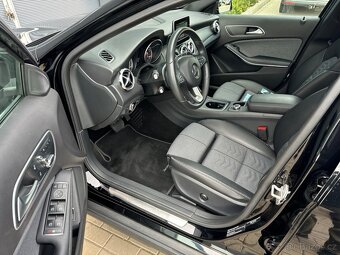 MERCEDES-BENZ GLA 200d / 2017 / 100kW / PANORAMA, TAŽNÉ, TOP - 14