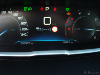 Peugeot 5008 2,0HDI automat - 14