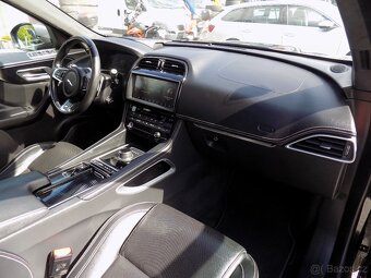 Jaguar F-Pace 20D 132 KW R-SPORT TOP - 14
