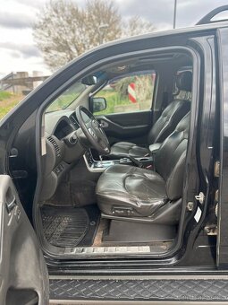 Nissan Pathfinder 2.5 dCi LE Aut. 140kw - 14