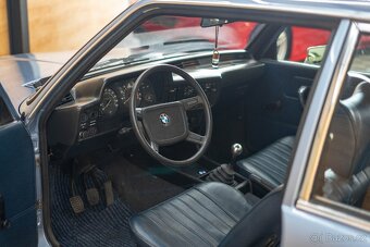 BMW Rad 3 320i E21 - celolak - 14