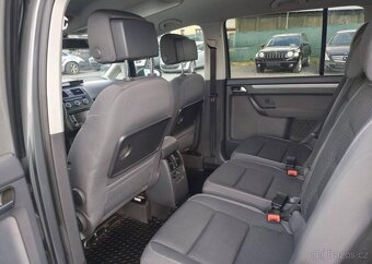 Volkswagen Touran 2.0 TDI DSG, Klima, Tažné.serv nafta - 14