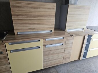 Kompletní kuchyně ZEBRAWOOD vč. spotřebičů - 14
