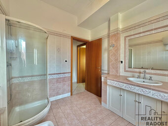 Prodej bytu 3+1 118 m², viale Europa, Montesilvano, Itálie - 14