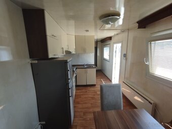 Zařízená celoroční obytná maringotka na prodej - 14