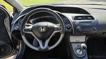 Honda Civic 8g 1.8 - 14