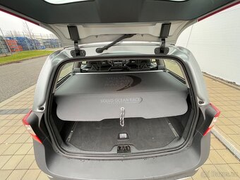 Volvo XC70 2,4D AWD, ocean race, rok 2012 - 14