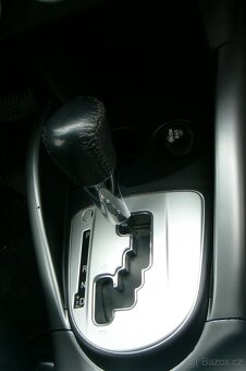 Mitsubishi Outlander 2.4 AUTOMAT 4X4 2008 - 14