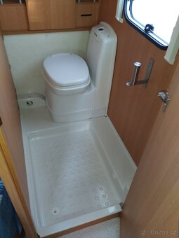 KNAUS SPORT 450FU č.701 + mover. Fr. postel. Bojler.100km/h - 14