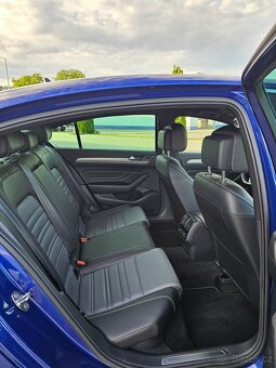 Volkswagen Passat R-line 2.0 Tsi 206kw 4x4 Webasto Virtual - 14