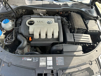 VW Passat Variant 2.0 TDI 103 kW BMP - 14