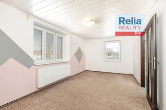 Prostorný dům s velkým potenciálem, 249 m2 - Polní Chrčice - 14