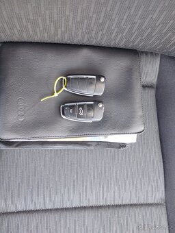 AUDI A4 2,0TAŽNÉ,KOMBI,VELMI DOBRÝ STAV - 14