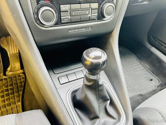 VOLKSWAGEN GOLF 1.2 TSi BENZÍN DIGI KLIMA ALU KOLA - 14