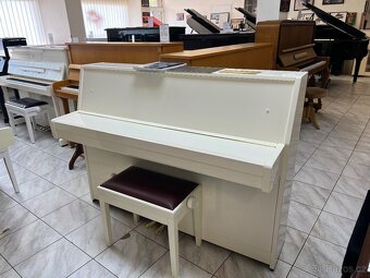 Bílá Yamaha B1 se zárukou 5 let, doprava zdarma. PRODÁNO - 14